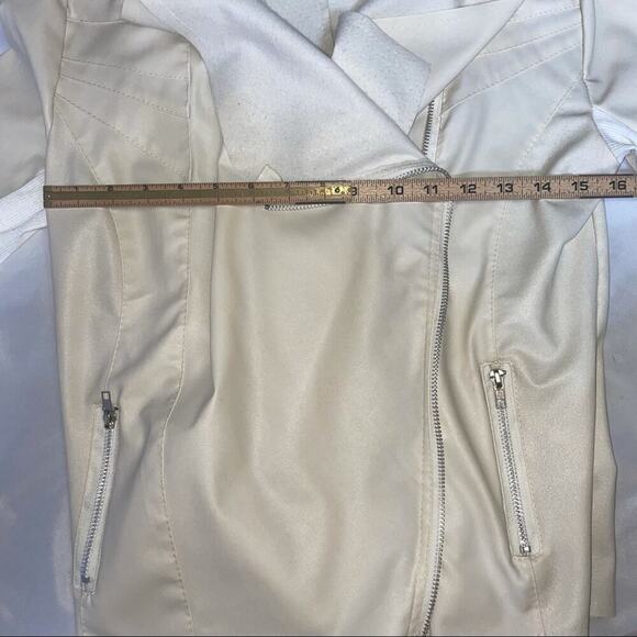 Cream/Vanilla colored jacket pleather draped open front asymmetrical zip SZ Sm - Picture 6 of 13